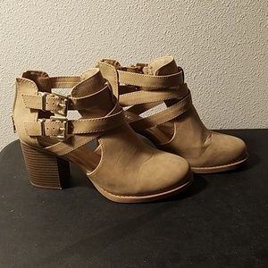 Tan High Heeled Boots